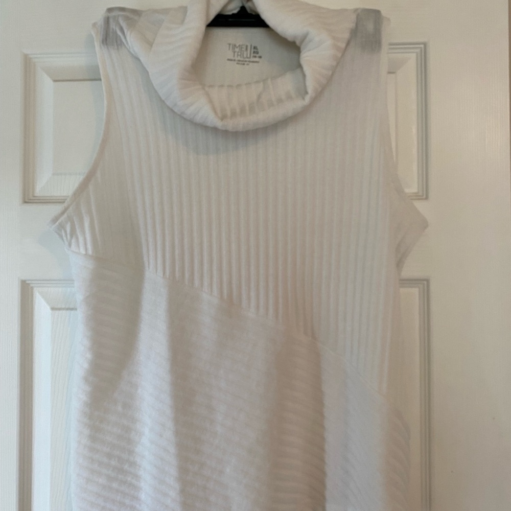 time and tru | sleeveless turtleneck | xl
